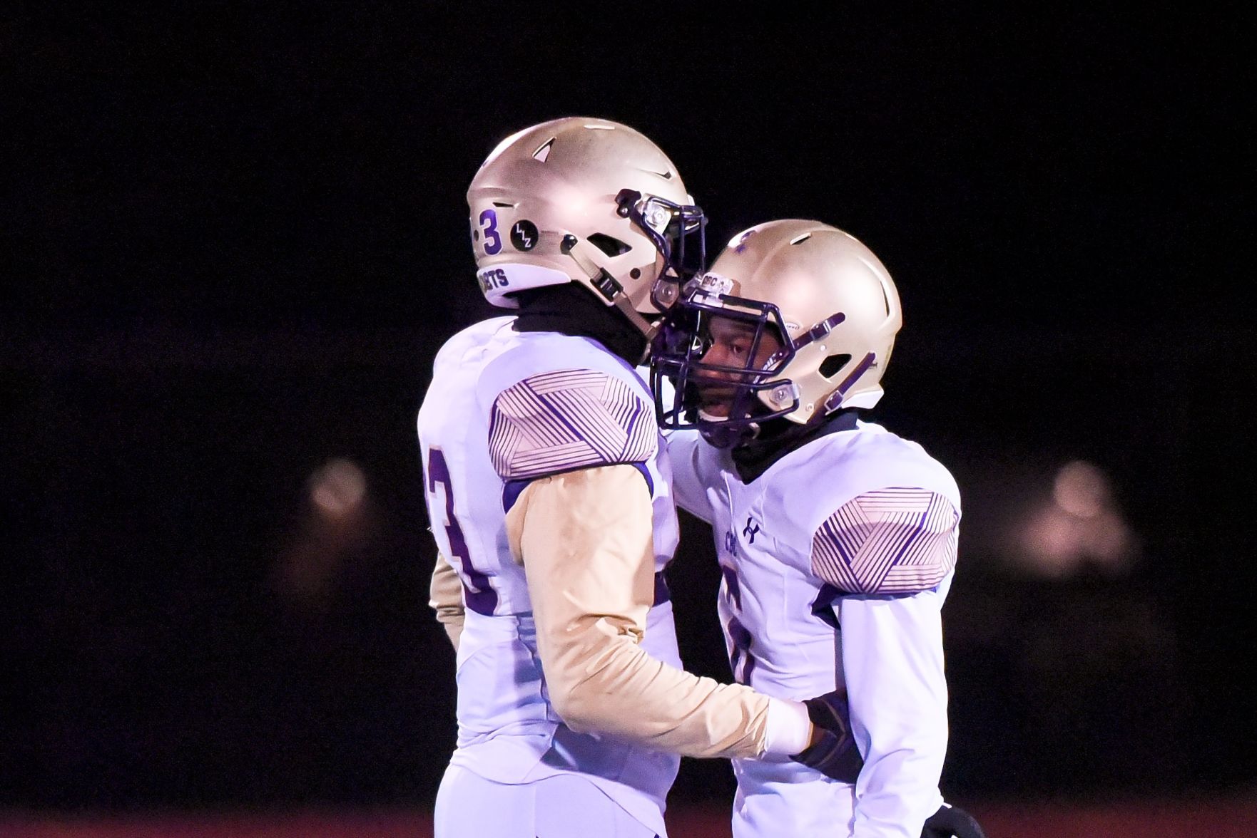 11/08/19 - Football - CBC at De Smet